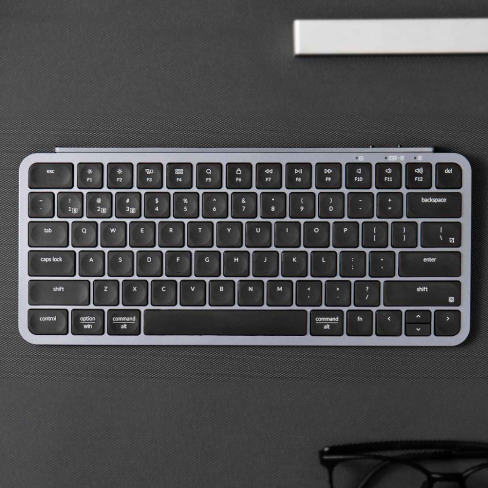 B1P-K1_wr_06a Keychron B1 Pro Ultra-Slim 75% Wireless Keyboard - Space Grey