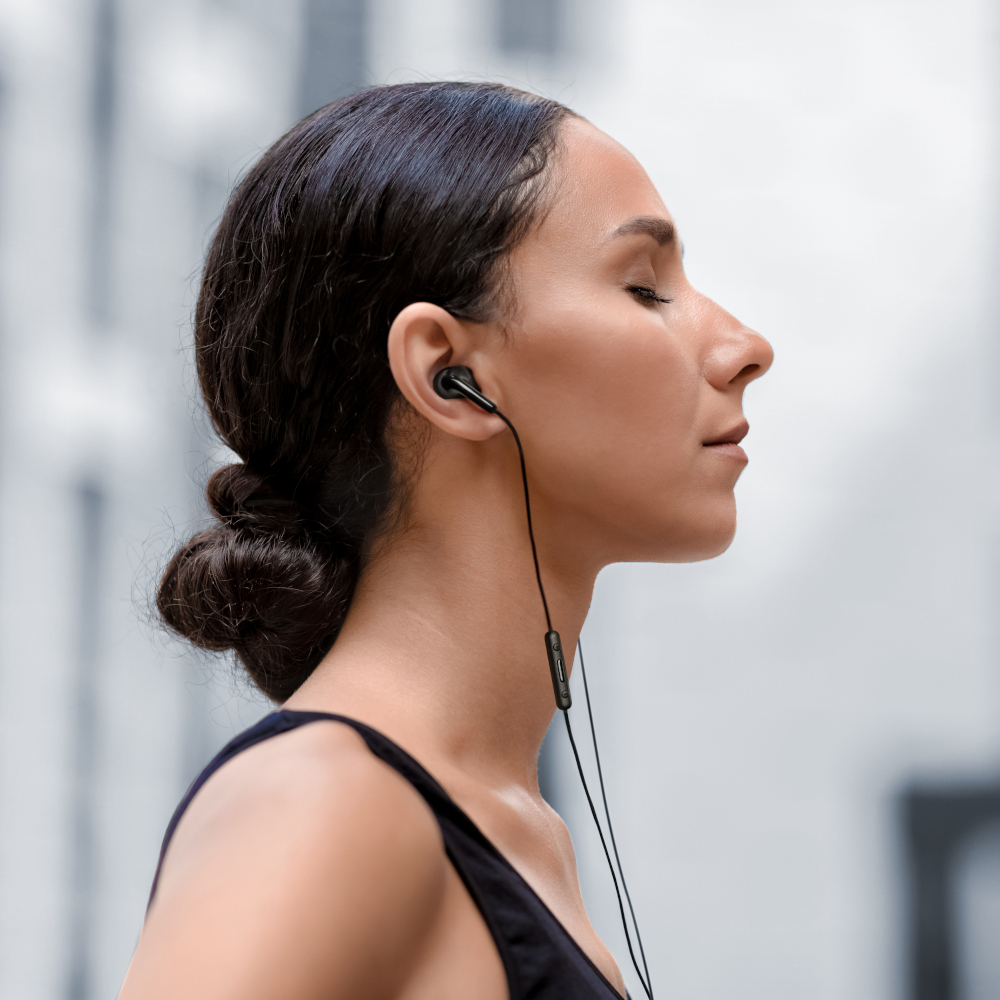 BHR8930GL_wr_04 Xiaomi In-Ear Headphones Type C - Black