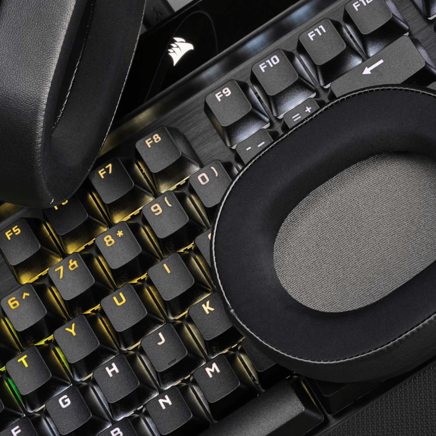CA-9011270-AP_Corsair_HS65_SURROUND_Wired_Gaming_Heads_wr_06 Corsair HS65 SURROUND Wired Gaming Headset — Carbon (AP)