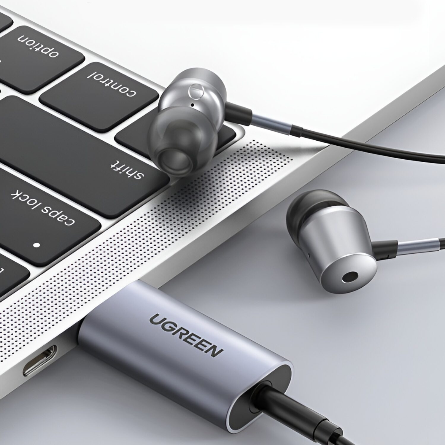 CM383-80864-wr-04 UGREEN CM383-80864 USB-A to 3.5mm Audio Jack External Sound Adapter - Silver