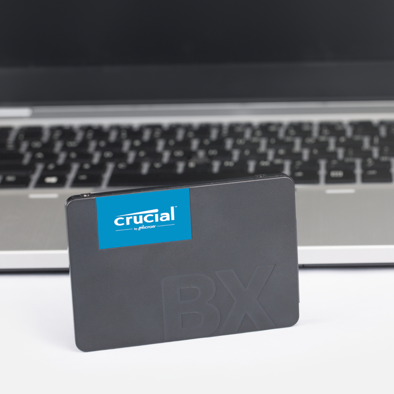 CT1000BX500SSD1_wr_08a Crucial BX500 1TB 2.5" SATA SSD