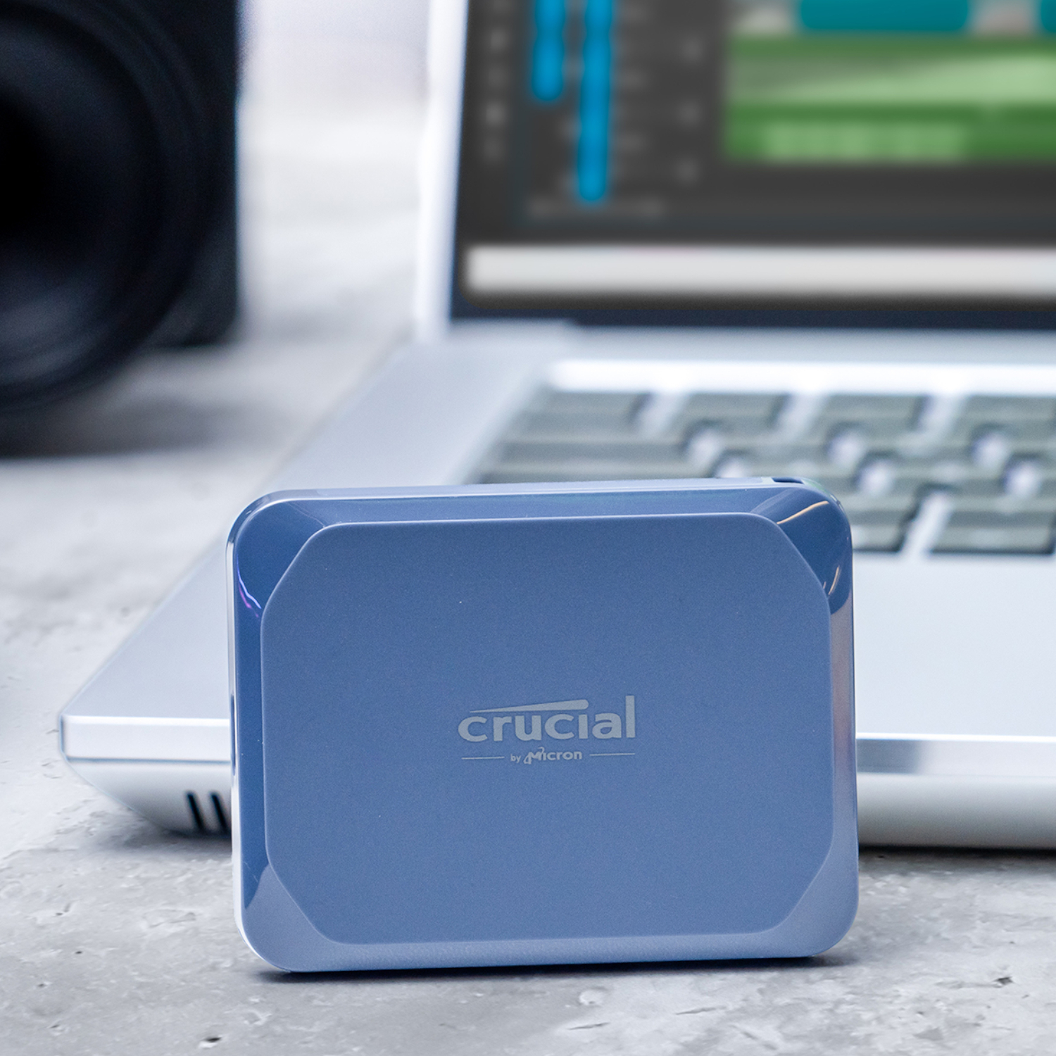 CT1000X10SSD9_Crucial-X10-1TB-Type-C-Portable-SSD_wr_02 Crucial X10 1TB Type-C Portable SSD