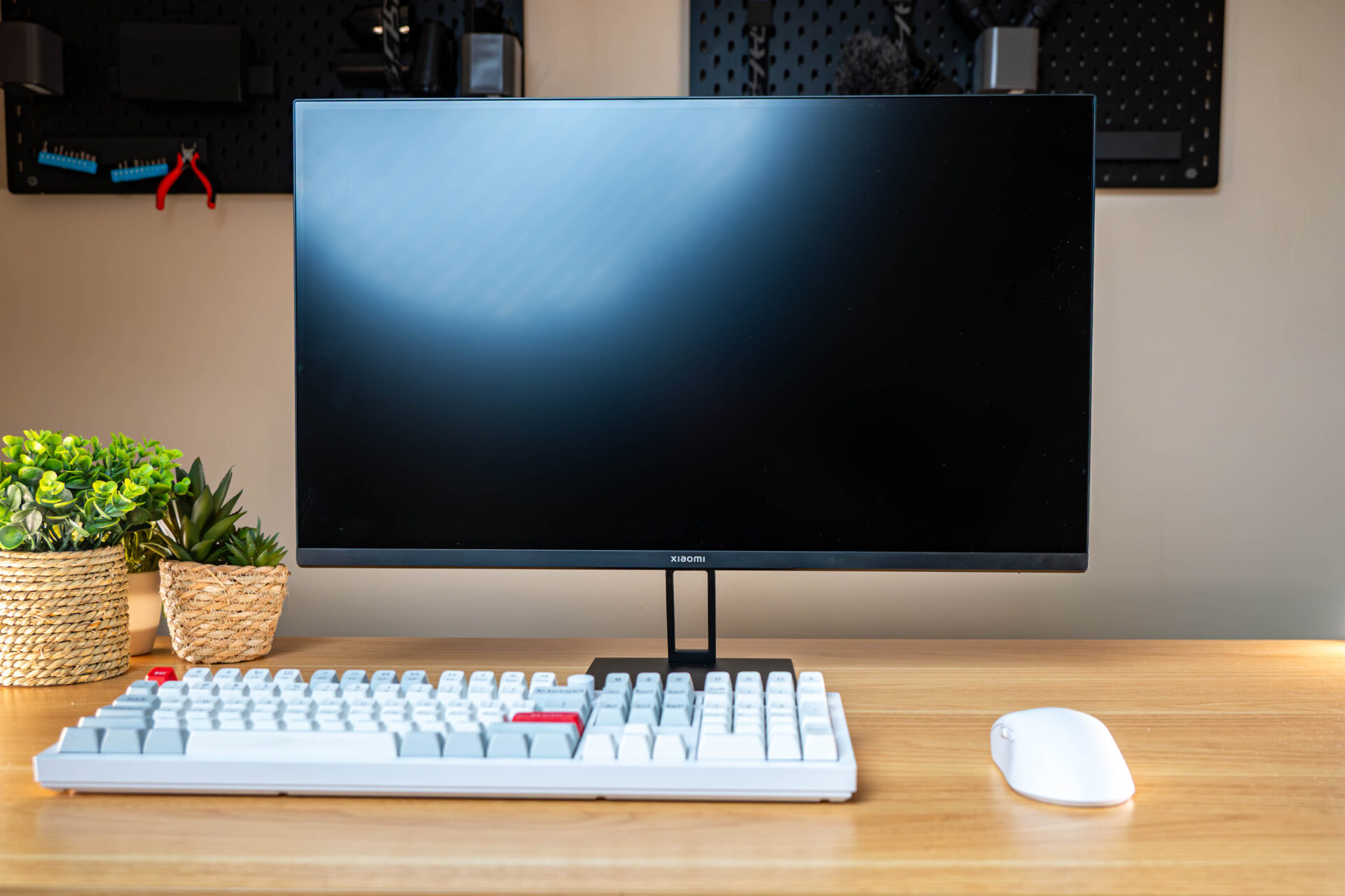 G27Qi_Lifestyle-1 Xiaomi G27Qi 27" 2K 1440p IPS Gaming Monitor (180Hz, 1ms)