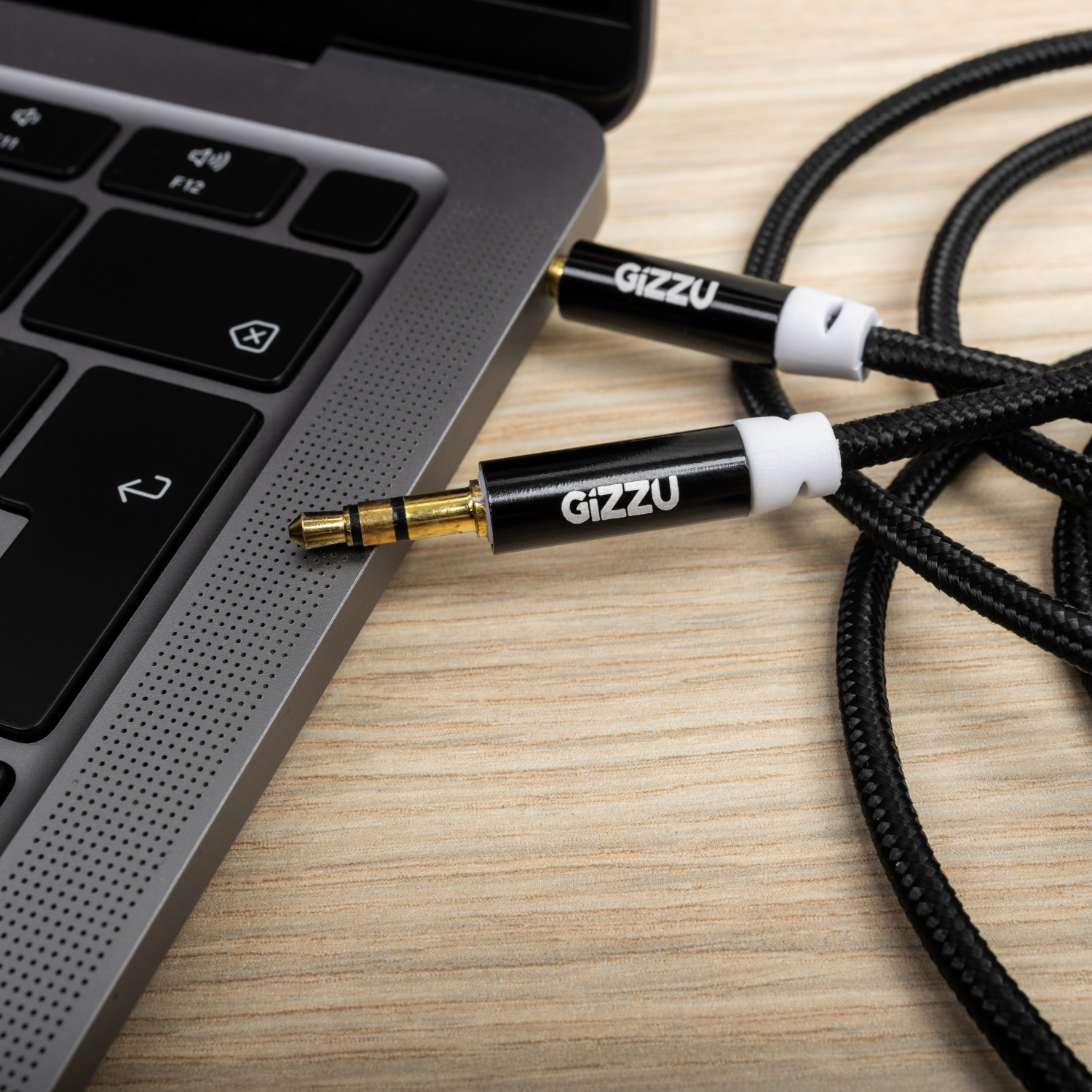 GCP35MM3_wr_03a Gizzu 3.5mm AUX Cable 2m - Black