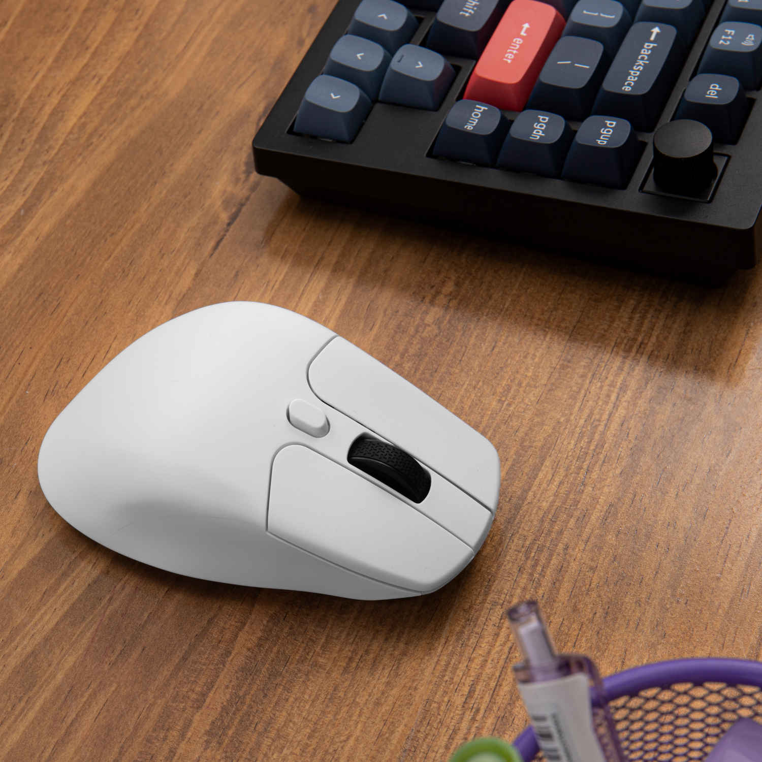 M6-A3_Keychron-M6-A3-1K-Wireless-Mouse-White_03 Keychron M6 1K Dual-Wireless Bluetooth and 2.4G Mouse – White