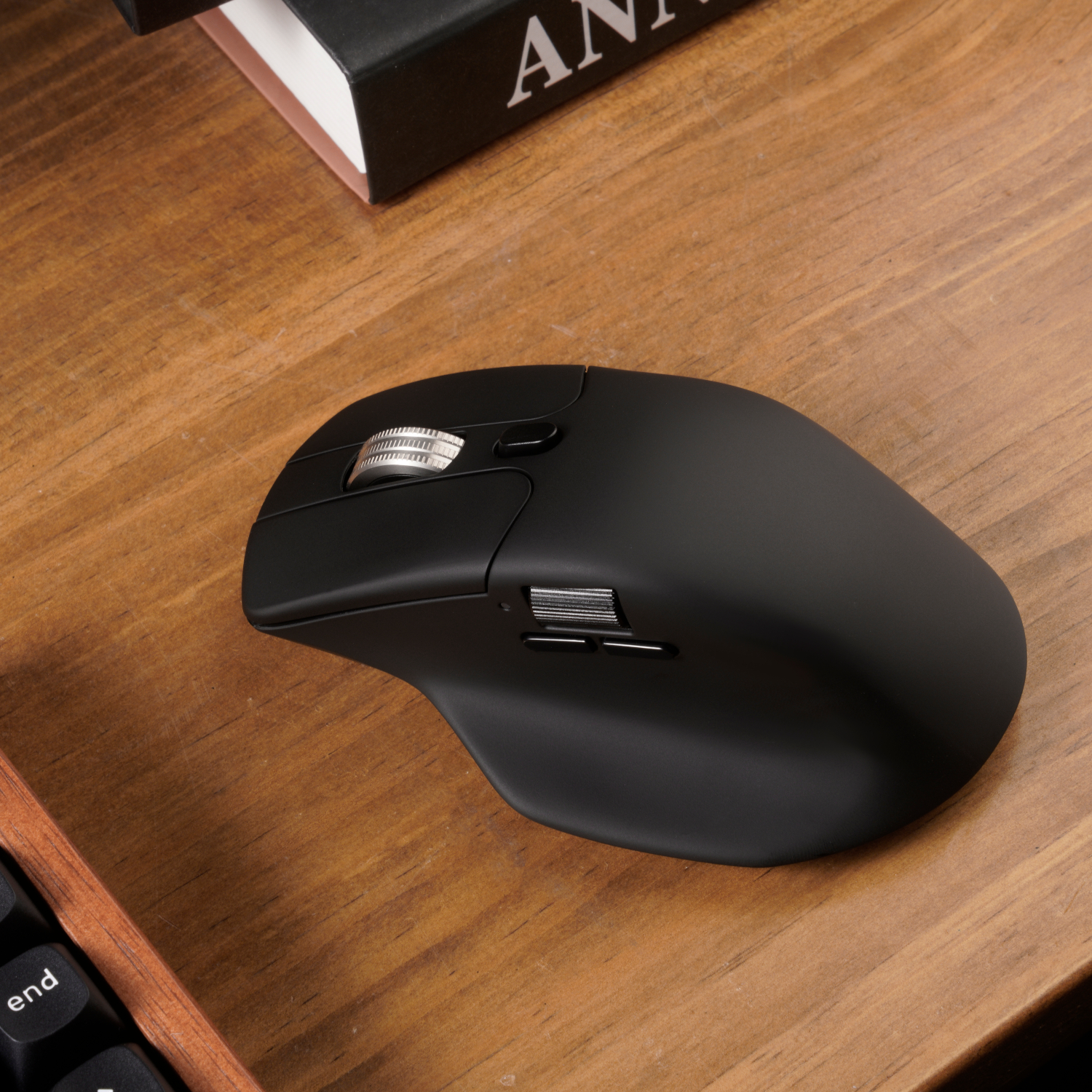 M6S-A23_Keychron-M6-30000-DPI-Wireless-Silent-Mouse-Black_wr_06a Keychron M6 30000 DPI Wireless Silent Mouse - Black (BT/2.4GHz/Wired)