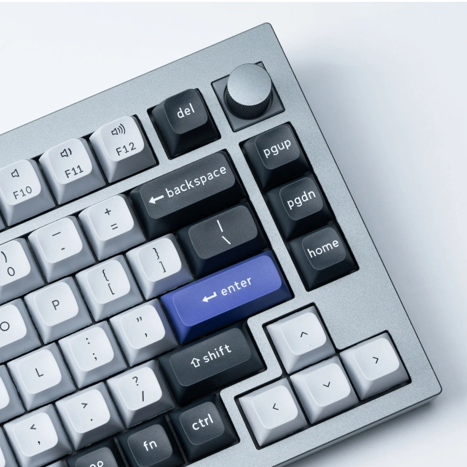 PBT-46_Keychron-Double-Shot-KSA-PBT-Keycap-Set-Dark-Grey-White-Smoke_wr_02a Keychron Double Shot KSA PBT Keycap Set - Dark Grey/White Smoke