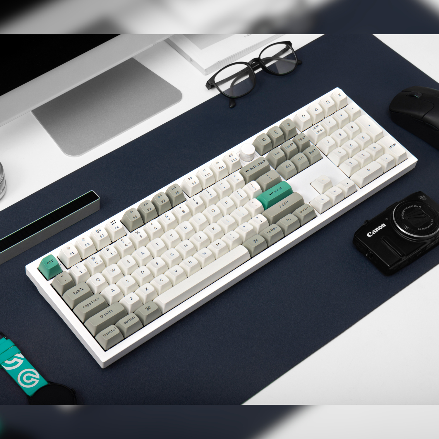 Q6M-P1_Keychron-Q6-Max-QMK-VIA-Wireless-Custom-Mechanical-Keyboard-KSA-Gateron-Red-Jupiter-Switches-Shell-White_wr_05 Keychron Q6 Max QMK/VIA Wireless Custom Mechanical Keyboard KSA Gateron Red Jupiter Switches - Shell White