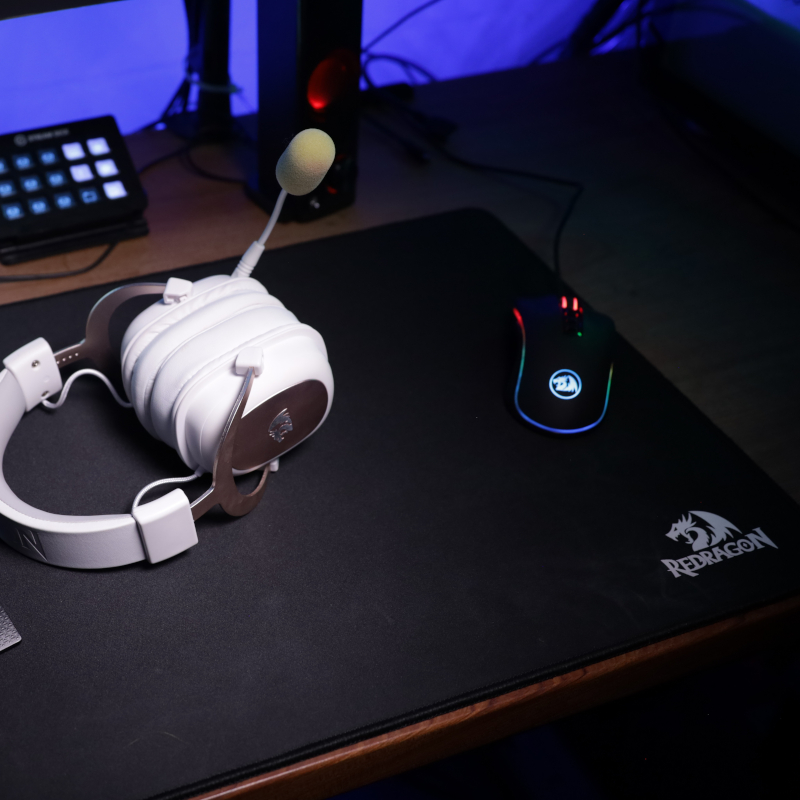 RD-P032_wr_07a REDRAGON MOUSEPAD FLICK XL 400X900 BK